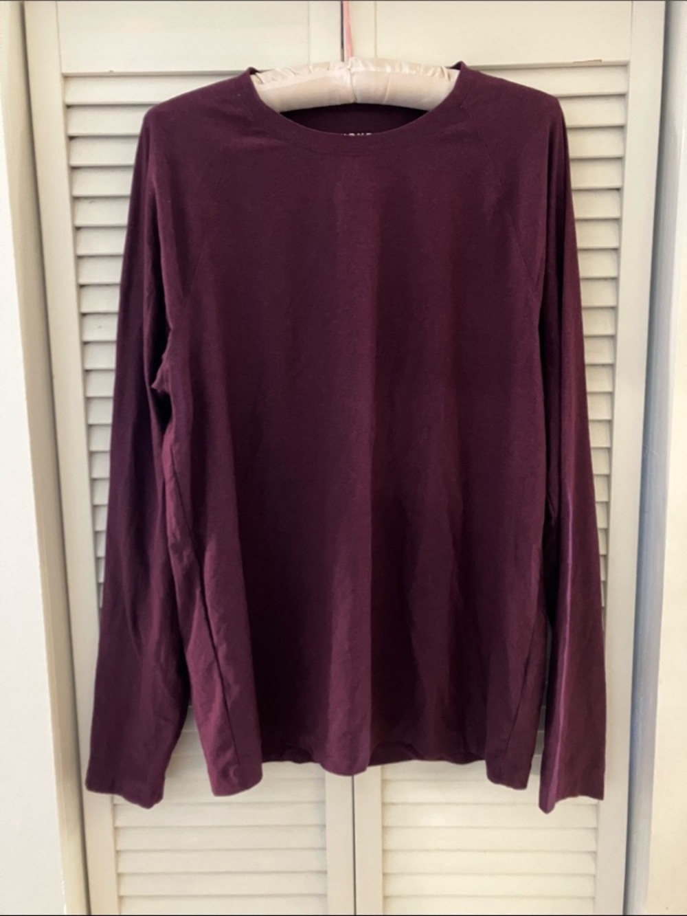 Rhône Reign Plum Purple Long Sleeve Tee Size Medium - Picture 3 of 10